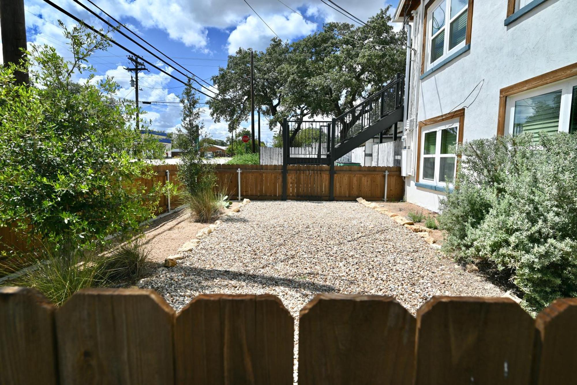 Blanco County Inn & Guesthouses Exterior foto