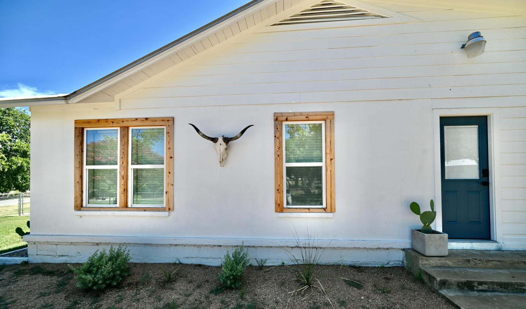 Blanco County Inn & Guesthouses Exterior foto