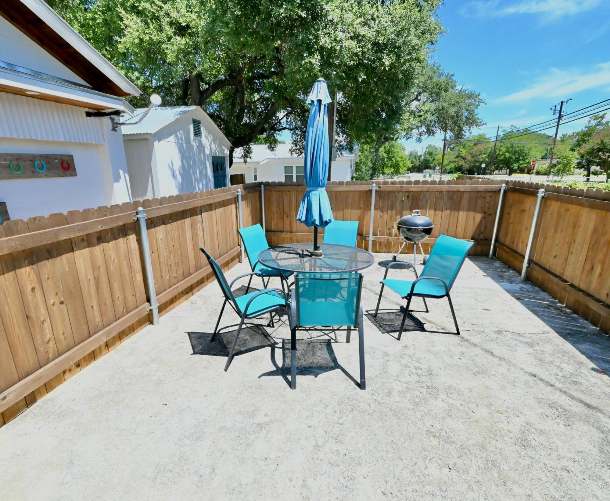 Blanco County Inn & Guesthouses Exterior foto